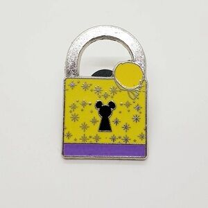 Disney 2013 Tinkerbell Lock Limited Release Trading Pin
